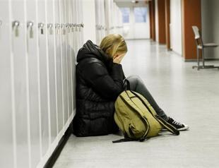 Girls stab each other over man in southern Turkey