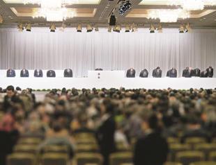 New Olympus board gets approval, bows to company