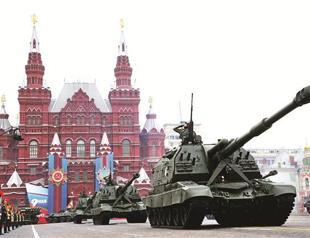 Putin defiant at Victory Day parade