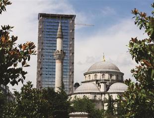 Şişli mayor blamed over allowing skyscraper