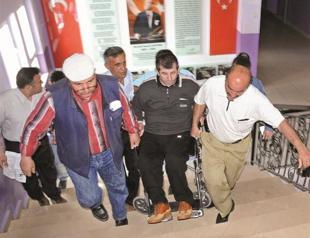 Disabled people face obstacles in exam