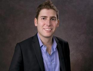 Facebooks Saverin lauds Zuckerberg ahead of IPO