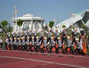 Turkmenistan pardons 1,000 prisoners for holiday