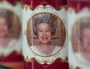 Bahrain king will attend British diamond jubilee lunch