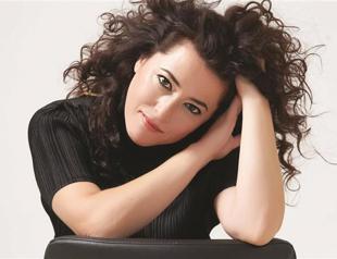 Quintet performs folk songs in operatic style