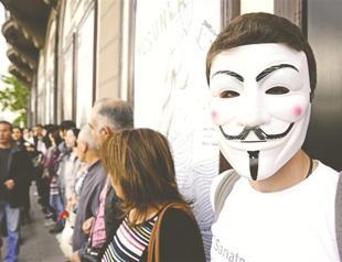 Two draft plans on agenda for theaters