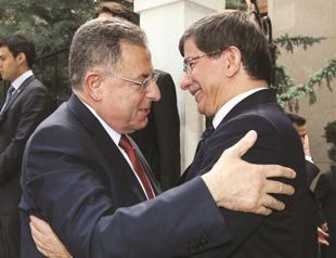 Clashes in Lebanon not Syria-linked: ex-premier