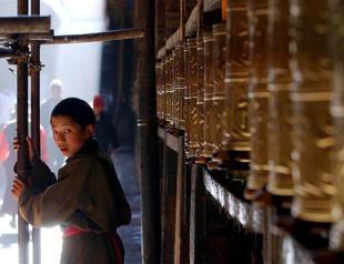 China detains hundreds in Tibet capital: report