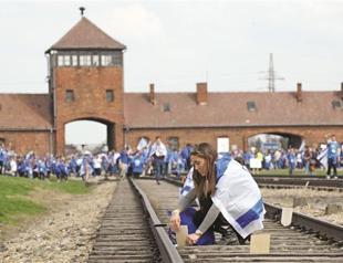 Poland seeks apology for Obama’s Nazi camp words