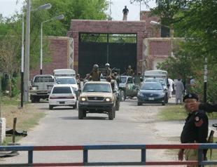 30 escape in Taliban prison break: officials