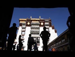 Tibet capital sees first anti-China self-immolations