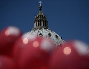 Cardinal a leading mole in Vatileaks scandal: Italy media