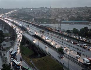 Lightning kills 2 as Turkey struggles with heavy rain