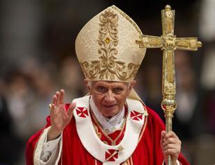 Vatican denies any Cardinal a suspect in leaks scandal