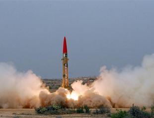 Pakistan tests nuclear-capable missile