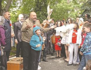 Poet commemorated on 49th year of his death