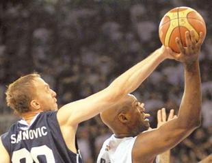 Anadolu Efes hopes to even TBL finals series