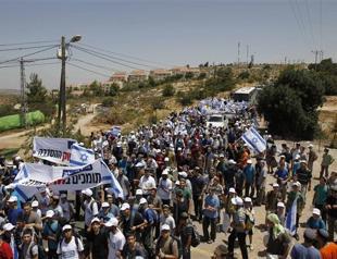 Israeli settlers begin protest march to Jerusalem