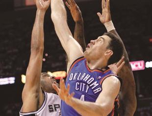 Thunder put spurs on brink of elimination