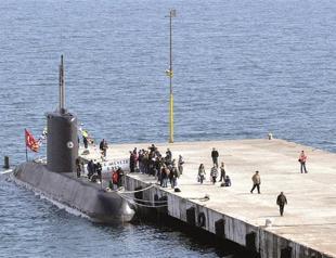 Turkish submarine completes record dive