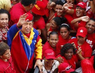 Chavez makes energetic start in re-election bid