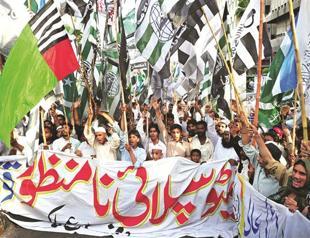 US leaves table at NATO route talks