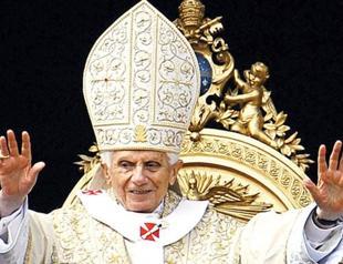 Pope calls for end to Syria bloodshed