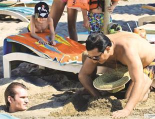 Film pokes fun of Russian tourists visiting Turkey