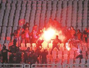 Same chaos, conflicting visions