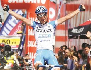 Di Corrado escapes to win stage 5