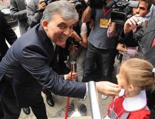 Gül backs MPs’ push for jailed colleagues