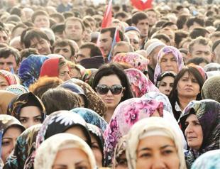 AKP women urge no ban on hijab