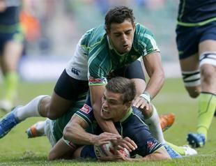 Angry dad attacks ref at junior rugby match