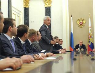 Key names keep seat in Putin gov’t