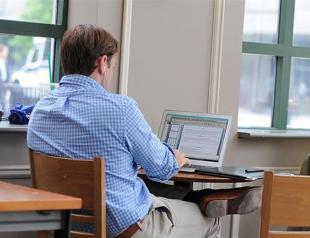 Internet switches to IPv6, for breathing room