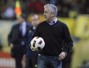 Coach Preciado dies a day after taking Villareal job