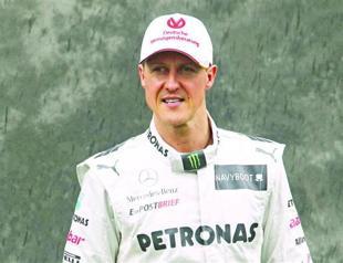 Schumacher sets fastest time at China practices