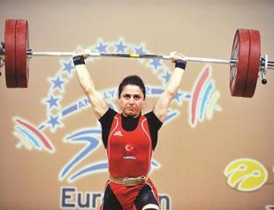 Turkish weightlifter wins three golds
