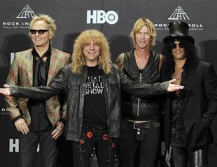 Guns N Roses jams way into Rock Hall