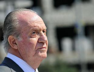 Spanish king injured during elephant-hunting trip