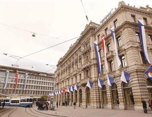 Swiss banks targeted in war: UBS