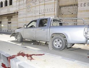 Car bomb hits Damascus as more die in ceasefire