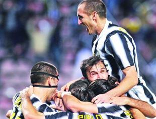 Drama and chaos as Juve claims title