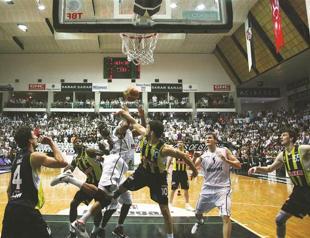 Beşiktaş aims to close playoff series