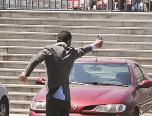 3 injured in film-like court house clash