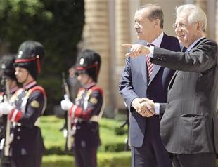 Erdoğan officially visits Italy, signs 3 contracts