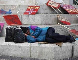 Portugal to forgo public holidays in austerity drive