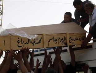 Gunmen massacre Iraqi family