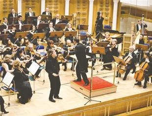 Deutsches Symphonie Berlin takes the stage