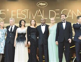 Stars, sexism row share Cannes opening spotlight